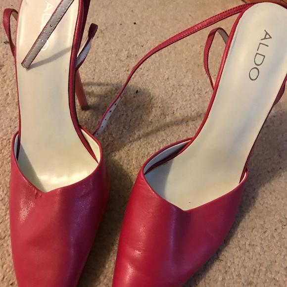 Also size 8 pointed toe stiletto in magenta - Picture 4 of 5